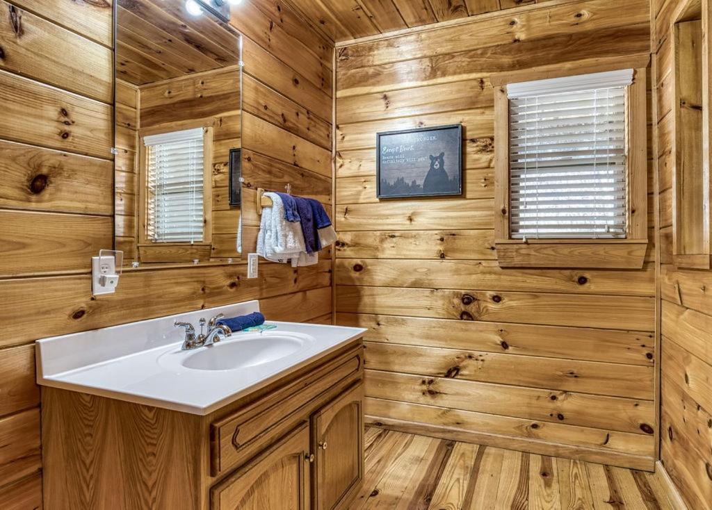 Wilderness Lodge, Hot Tub, Game Room, Pool Access, 1089 Free Tickets Each Paid Day, Dollywood And M Sevierville Extérieur photo