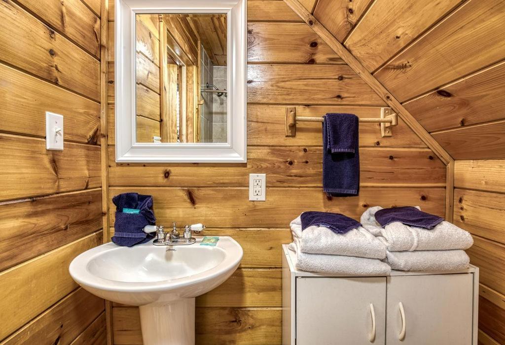 Wilderness Lodge, Hot Tub, Game Room, Pool Access, 1089 Free Tickets Each Paid Day, Dollywood And M Sevierville Extérieur photo