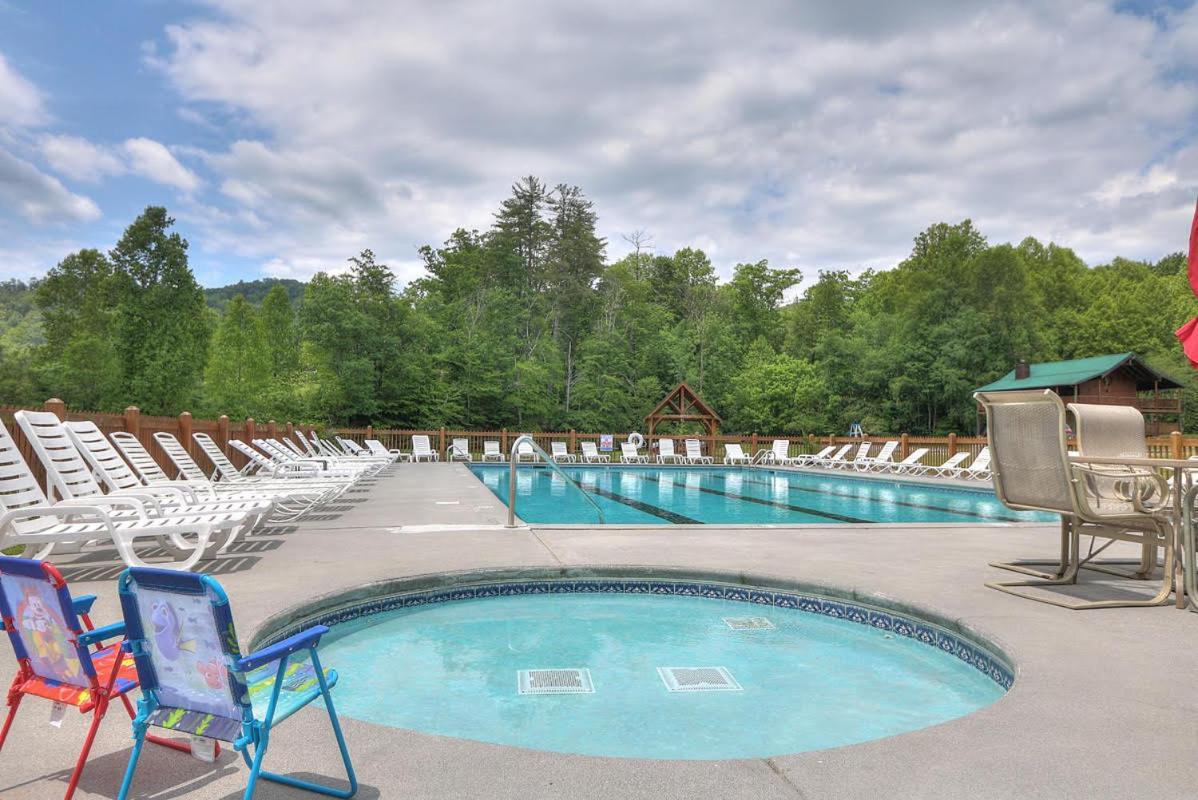 Wilderness Lodge, Hot Tub, Game Room, Pool Access, 1089 Free Tickets Each Paid Day, Dollywood And M Sevierville Extérieur photo